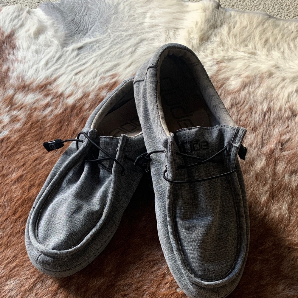 Casual Men’s Slip-On Loafers in Gray - Comfortable Everyday Shoes